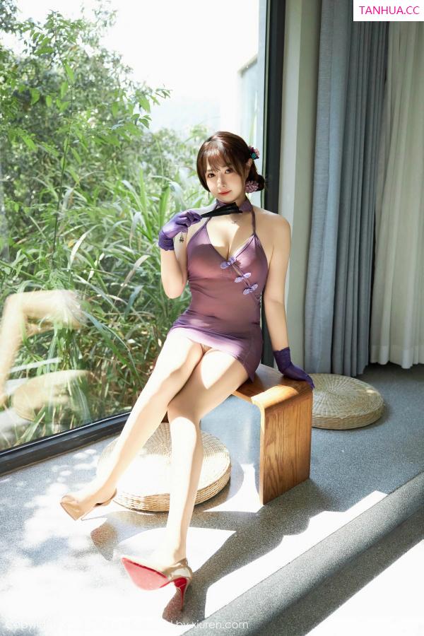 徐嘉乐 徐cake [XiuRen]高清写真图 2024.12.13 No.9592 养乐多Doll 丰腴美臀第35张图片
